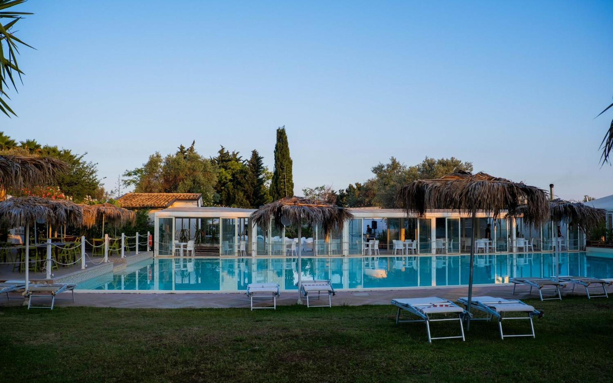 Valle Di Mare Country Resort Fontane Bianche Exterior photo